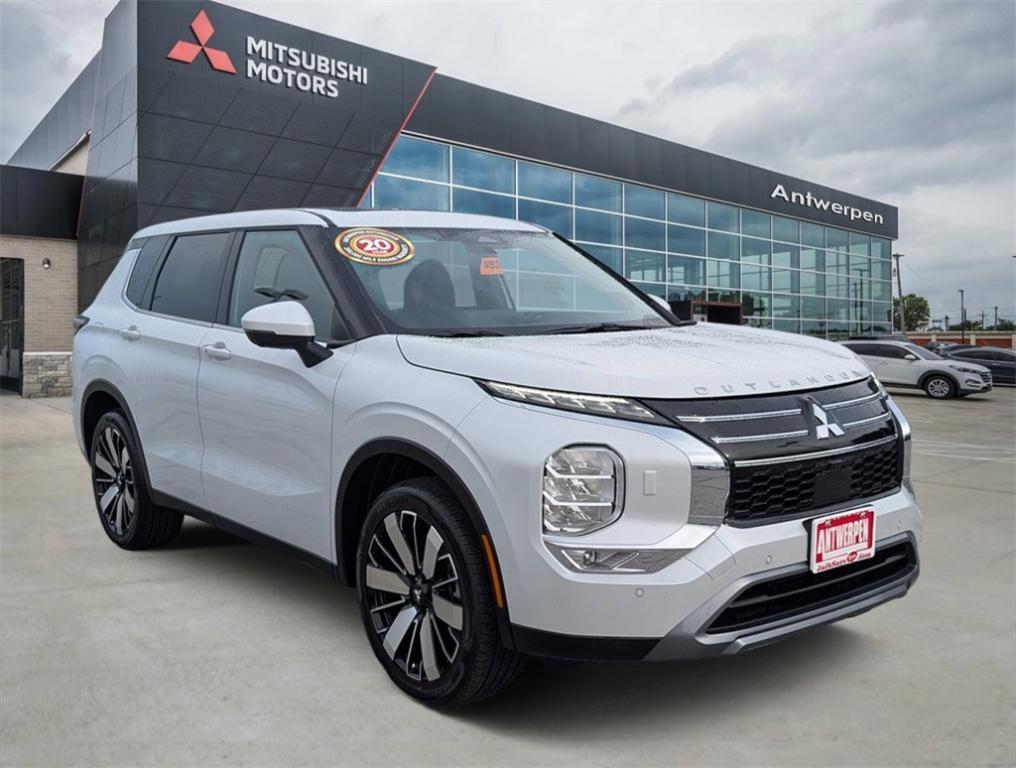 new 2025 Mitsubishi Outlander car, priced at $40,845