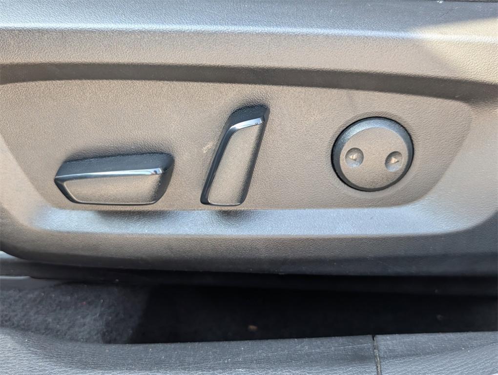 used 2023 Mitsubishi Outlander car, priced at $24,591