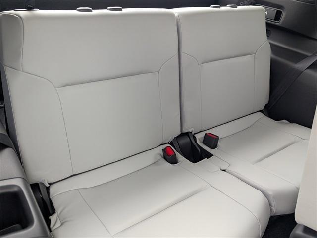 new 2025 Mitsubishi Outlander car, priced at $43,155