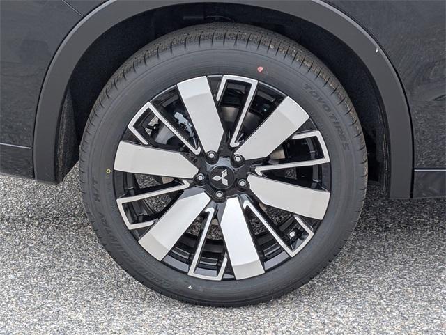 new 2025 Mitsubishi Outlander car, priced at $43,155