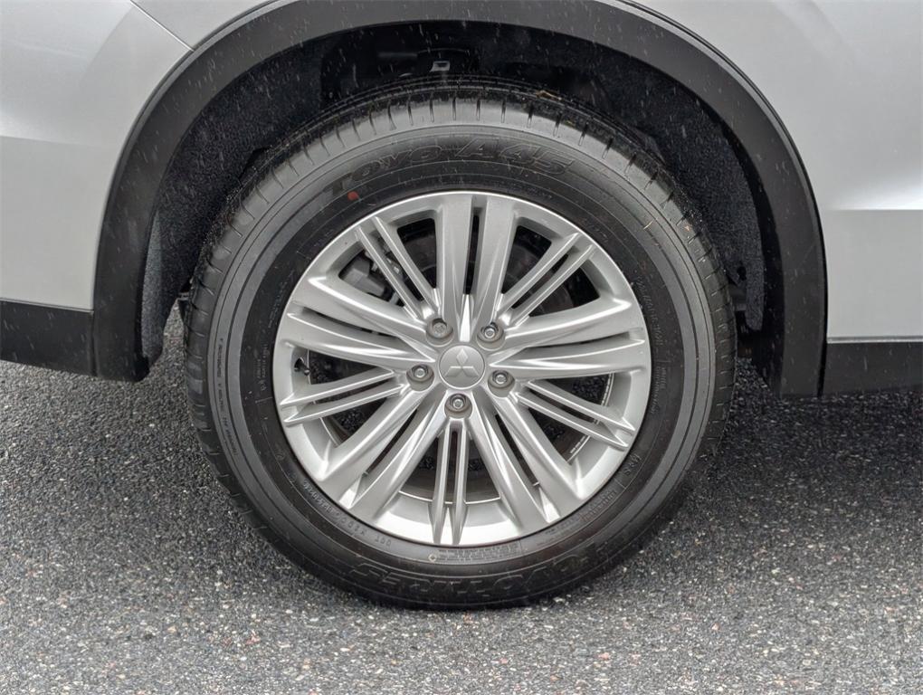 new 2025 Mitsubishi Outlander PHEV car, priced at $37,480