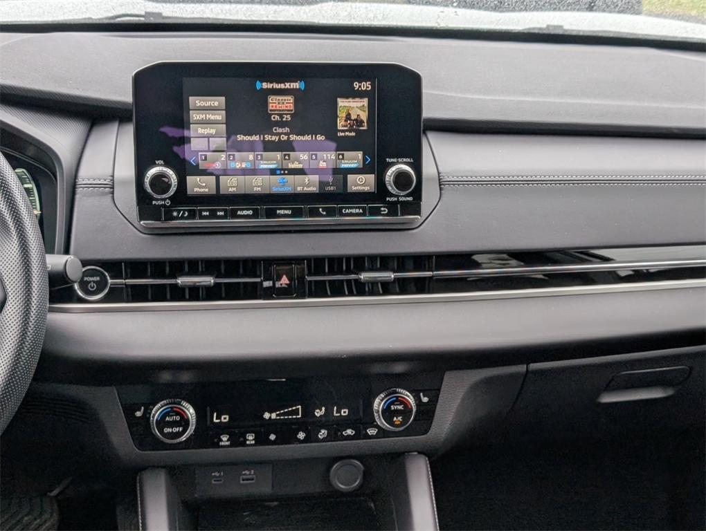 new 2025 Mitsubishi Outlander PHEV car, priced at $37,480