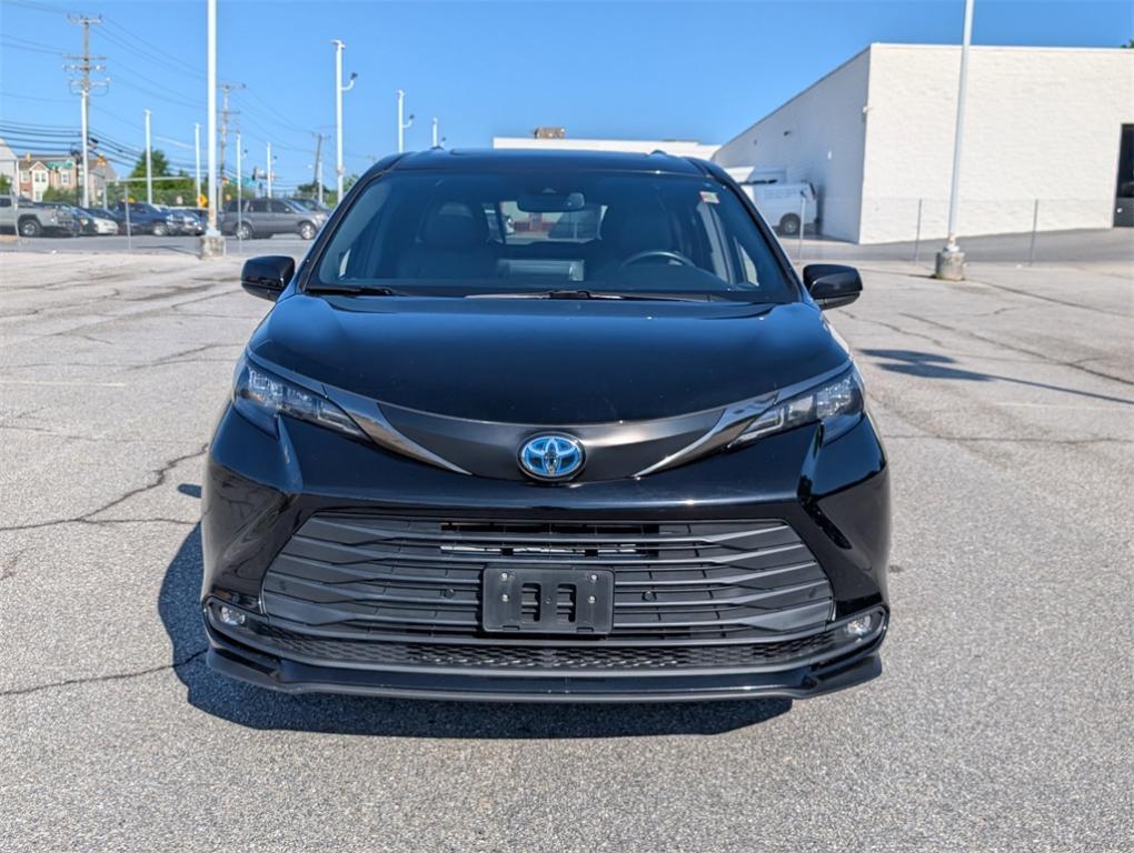 used 2022 Toyota Sienna car, priced at $38,481