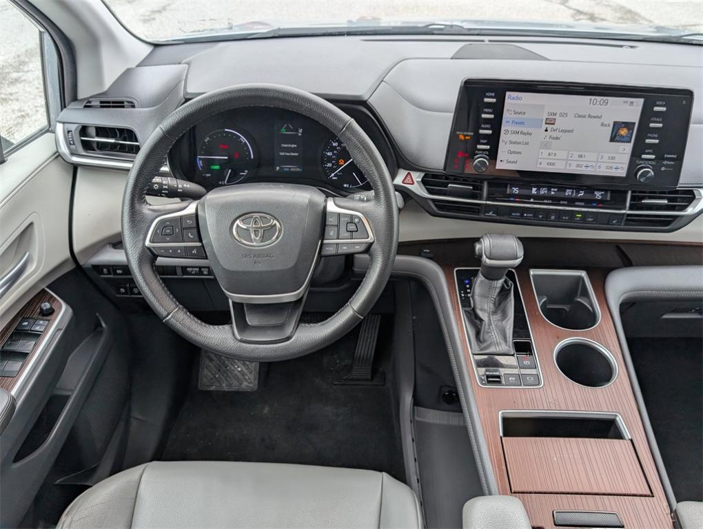 used 2021 Toyota Sienna car, priced at $35,491