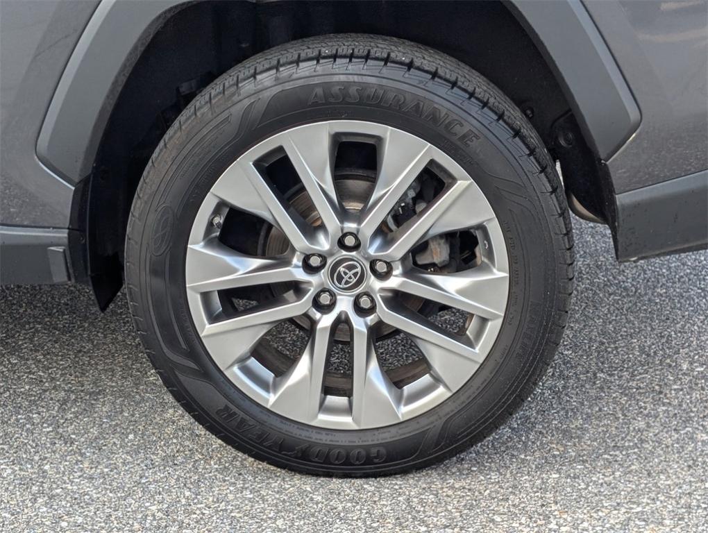 used 2019 Toyota RAV4 car, priced at $26,998