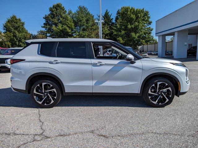 new 2024 Mitsubishi Outlander car, priced at $36,485