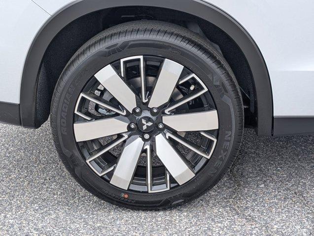 new 2025 Mitsubishi Outlander car, priced at $37,625