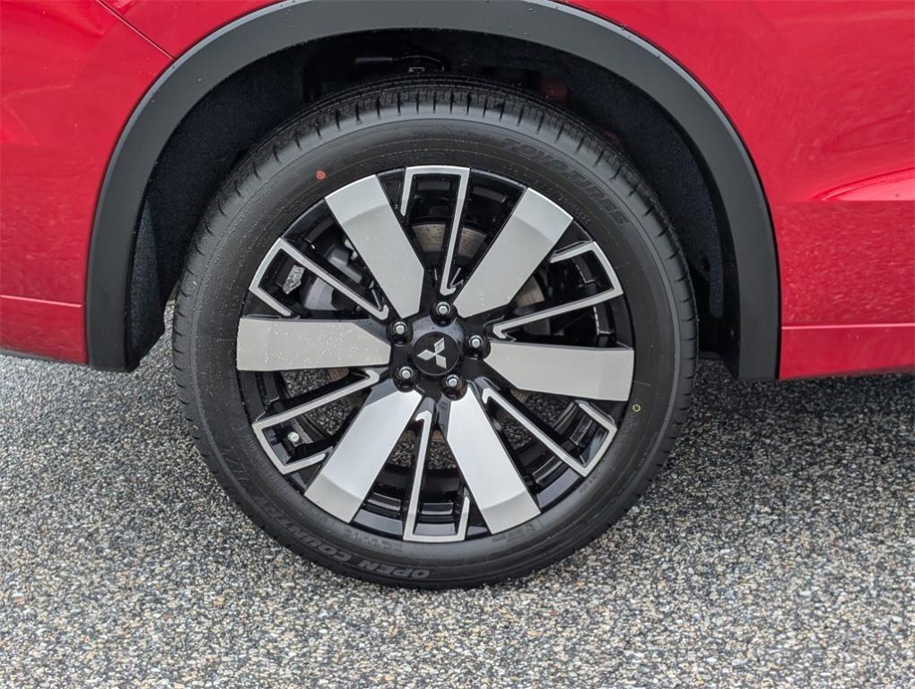 new 2025 Mitsubishi Outlander car, priced at $41,945