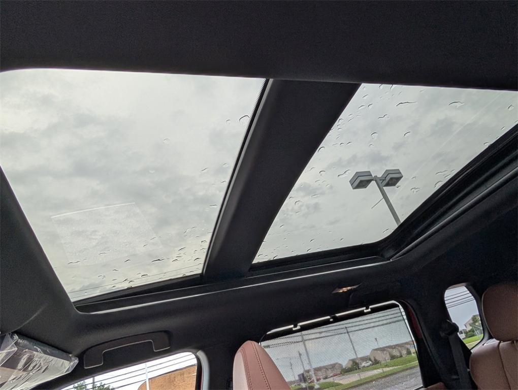 new 2025 Mitsubishi Outlander car, priced at $41,945