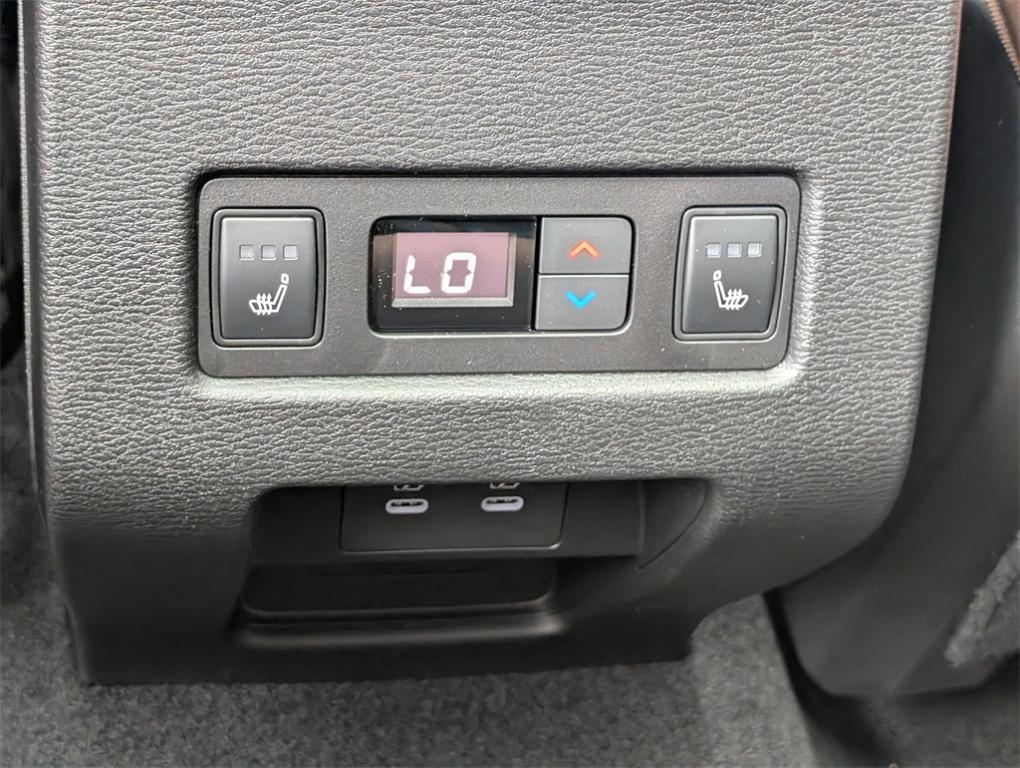 new 2025 Mitsubishi Outlander car, priced at $41,945