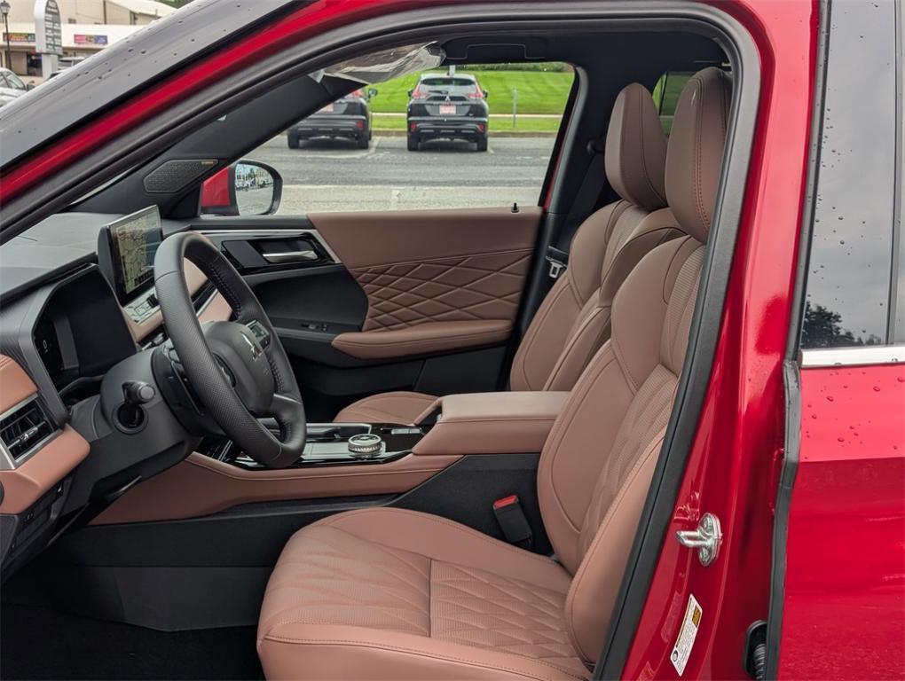 new 2025 Mitsubishi Outlander car, priced at $41,945