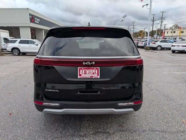 used 2024 Kia Carnival car, priced at $29,998