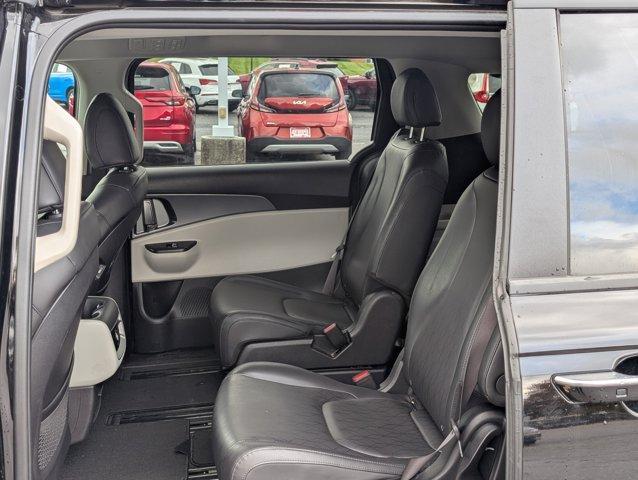 used 2024 Kia Carnival car, priced at $29,998