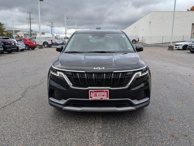 used 2024 Kia Carnival car, priced at $29,998