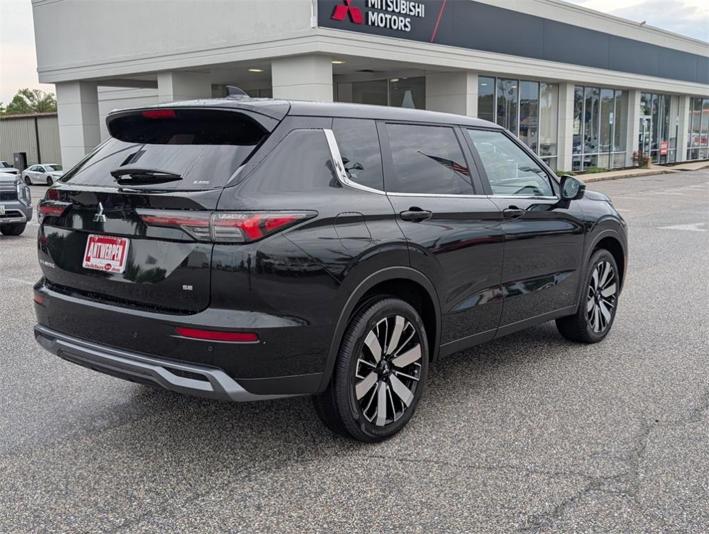 new 2025 Mitsubishi Outlander car, priced at $37,385