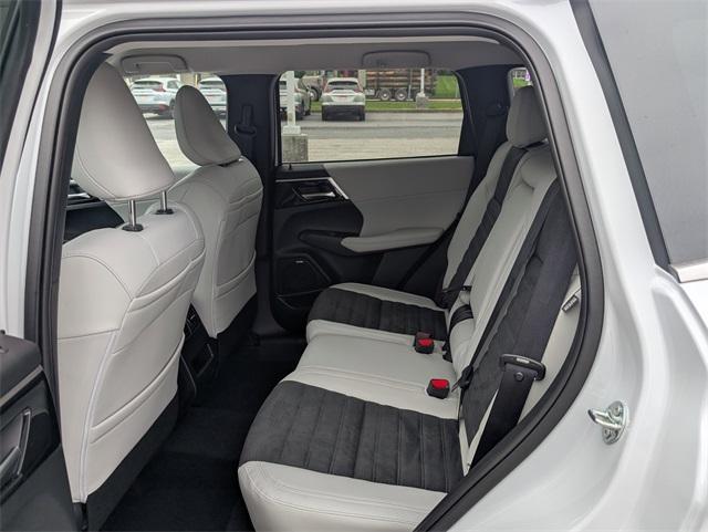 new 2025 Mitsubishi Outlander car, priced at $35,465