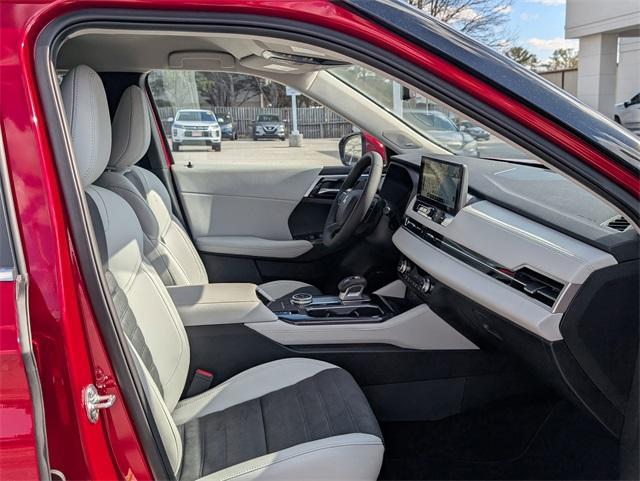 new 2025 Mitsubishi Outlander car, priced at $36,415