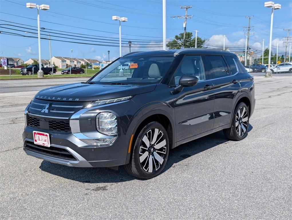 new 2025 Mitsubishi Outlander car, priced at $41,710