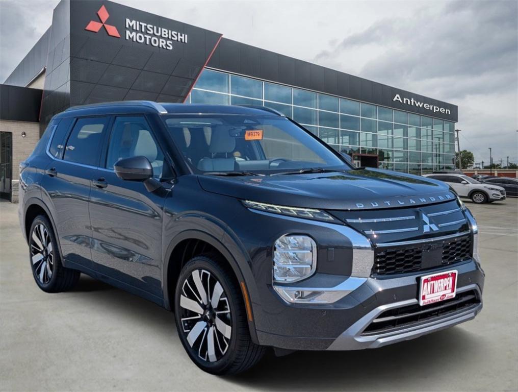 new 2025 Mitsubishi Outlander car, priced at $41,710