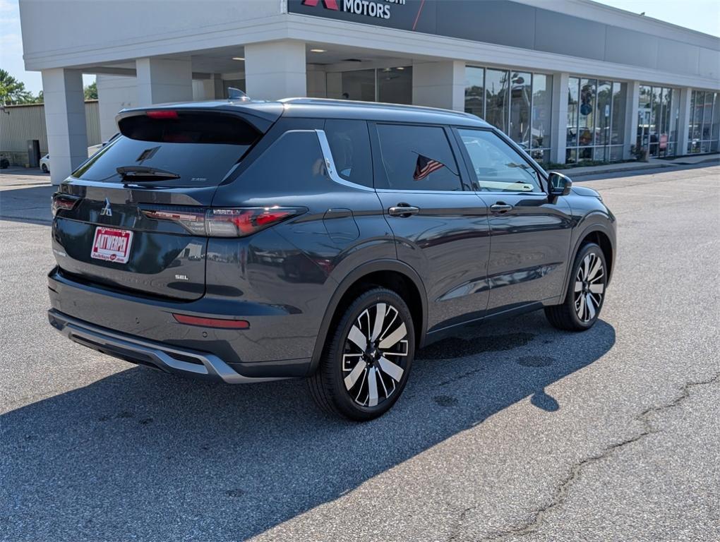 new 2025 Mitsubishi Outlander car, priced at $41,710