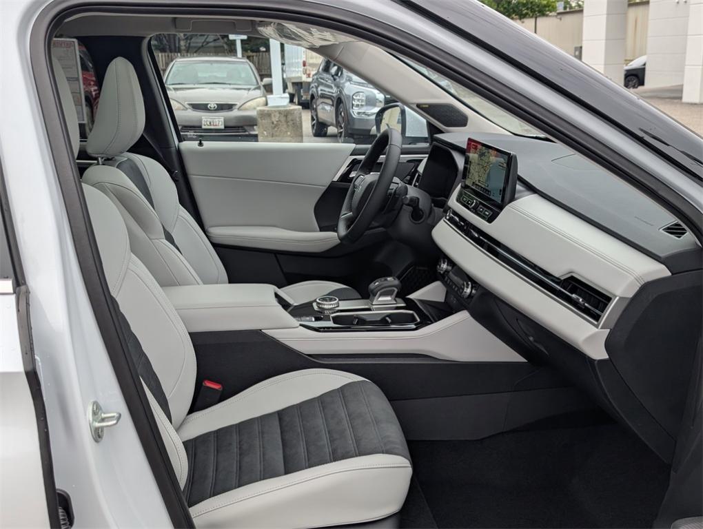 new 2025 Mitsubishi Outlander car, priced at $40,430
