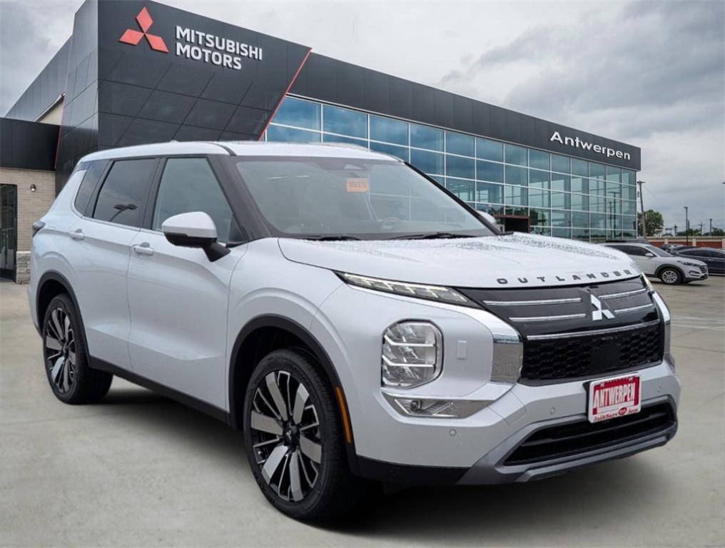 new 2025 Mitsubishi Outlander car, priced at $40,430