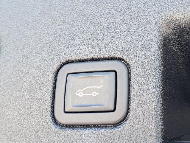 used 2022 Chevrolet Equinox car, priced at $21,881