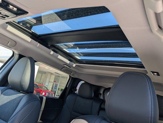 new 2025 Mitsubishi Outlander car