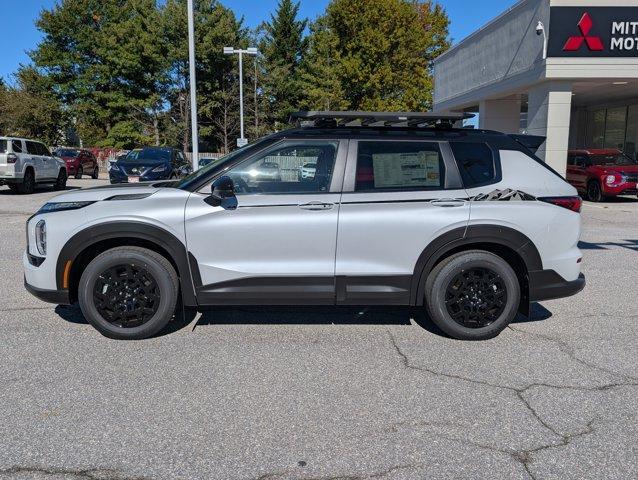 new 2025 Mitsubishi Outlander car