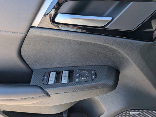 new 2025 Mitsubishi Outlander car
