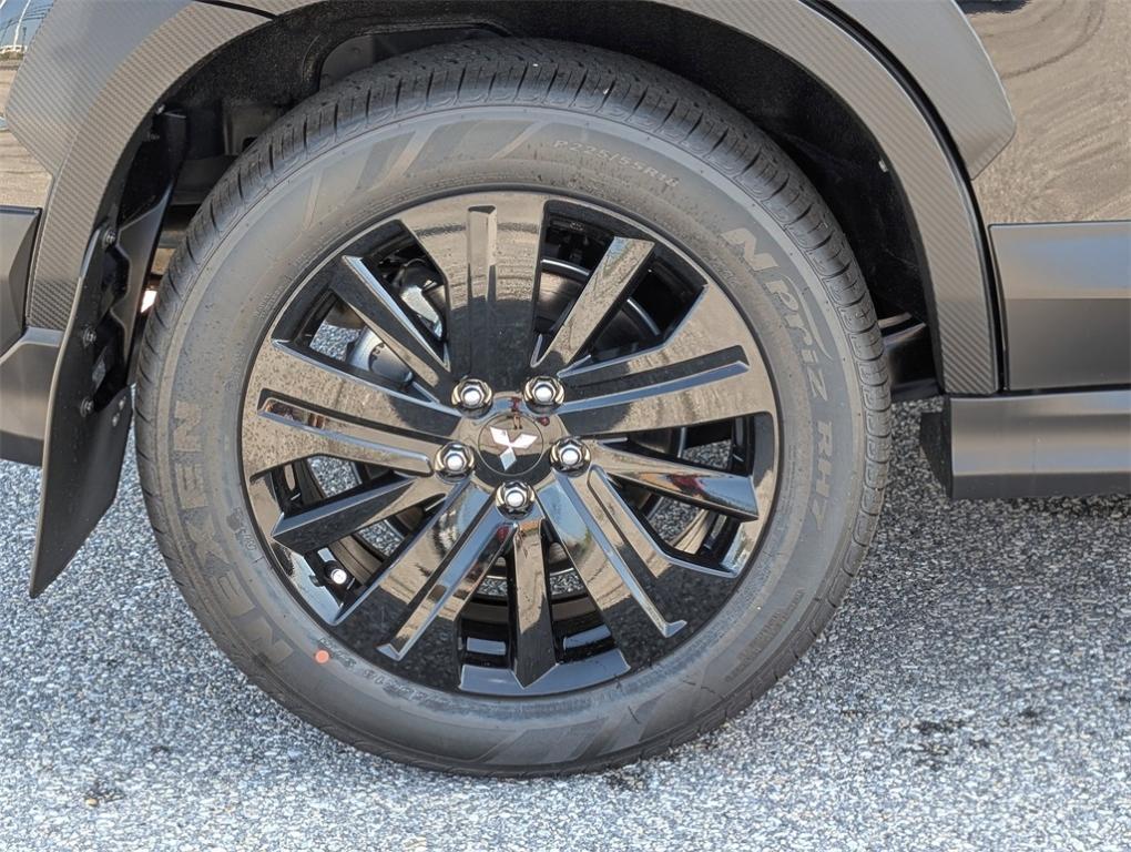new 2025 Mitsubishi Outlander Sport car, priced at $28,708