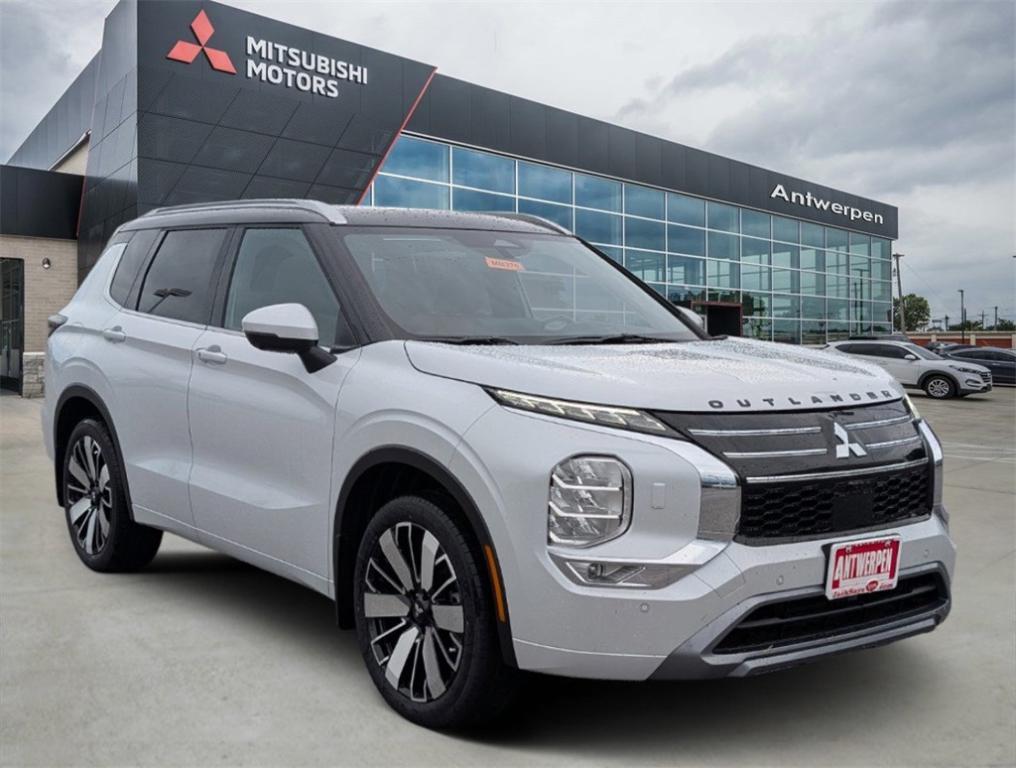 new 2025 Mitsubishi Outlander car, priced at $45,745