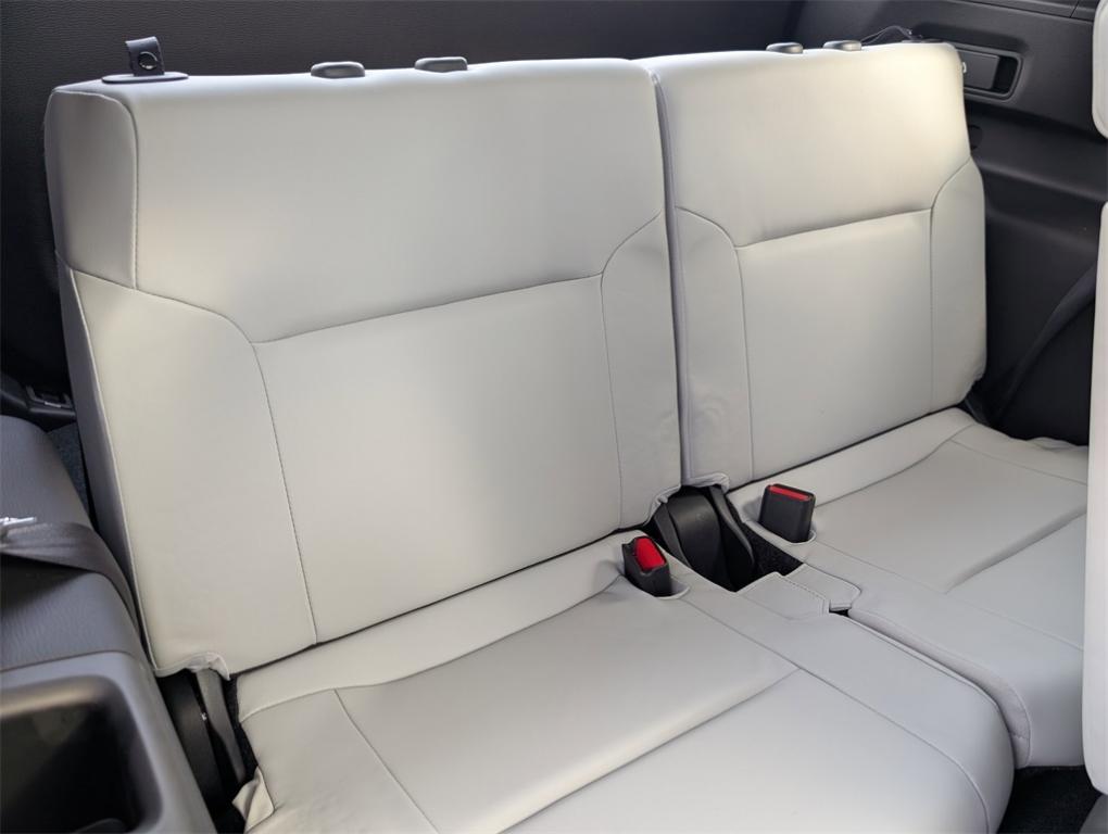 new 2025 Mitsubishi Outlander car, priced at $40,430