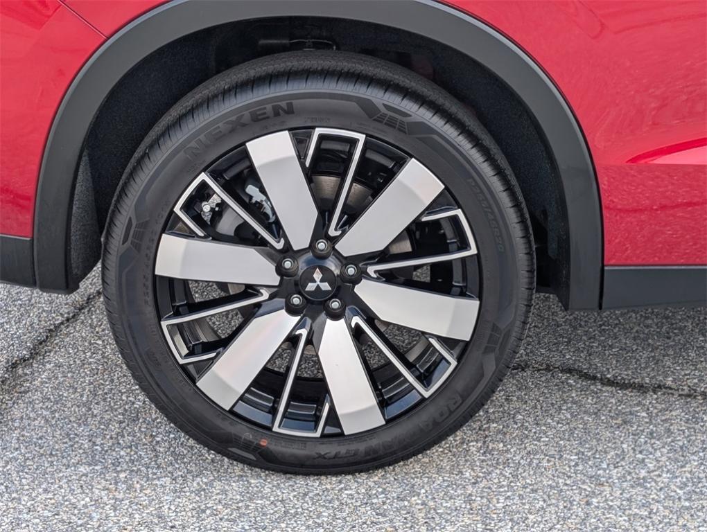 new 2025 Mitsubishi Outlander car, priced at $40,430