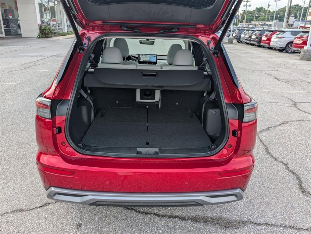 new 2025 Mitsubishi Outlander car, priced at $40,430