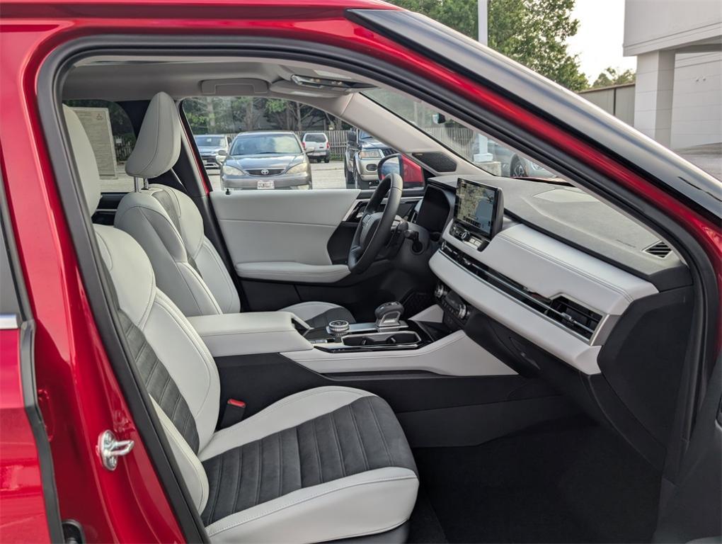 new 2025 Mitsubishi Outlander car, priced at $40,430