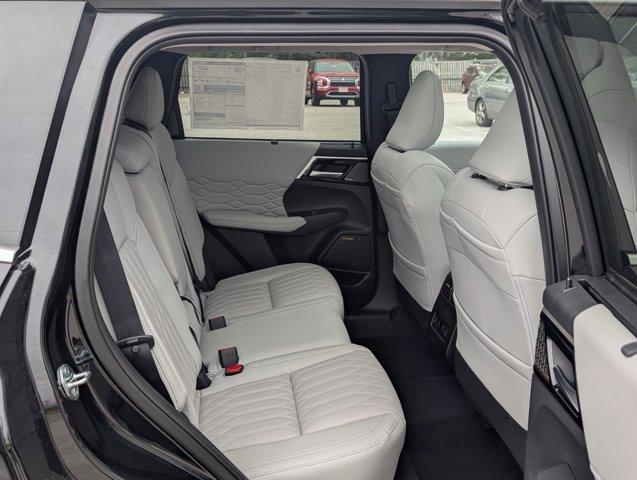 new 2025 Mitsubishi Outlander car, priced at $45,590
