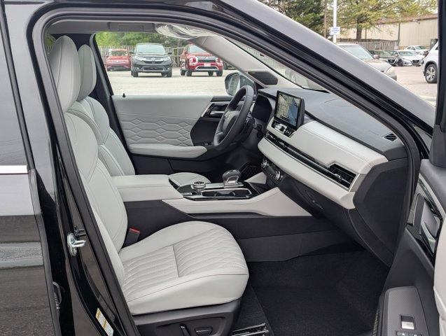 new 2025 Mitsubishi Outlander car, priced at $45,590