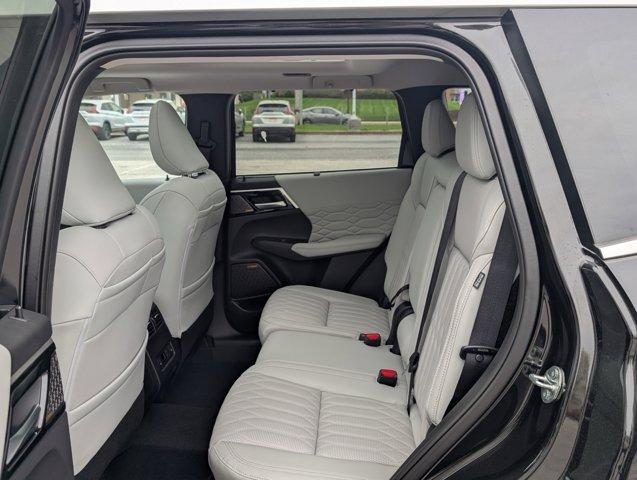 new 2025 Mitsubishi Outlander car, priced at $45,590