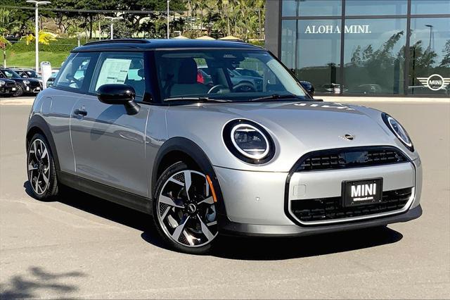 new 2025 MINI Hardtop car, priced at $33,280