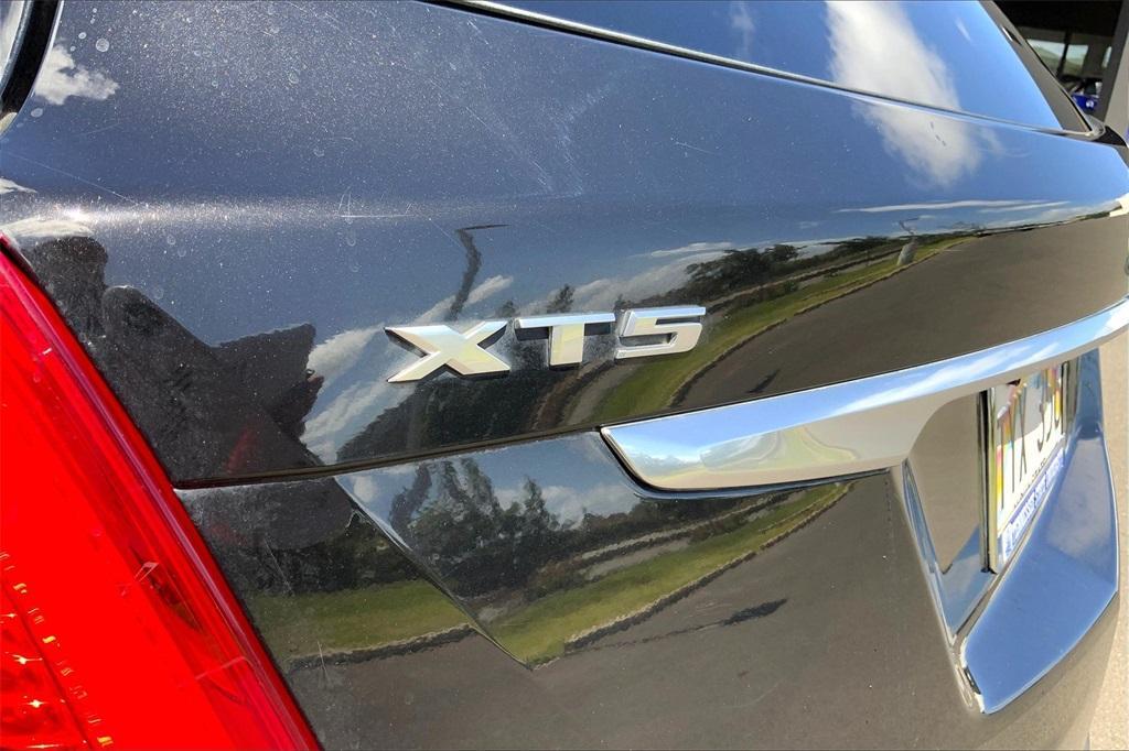 used 2019 Cadillac XT5 car, priced at $19,749