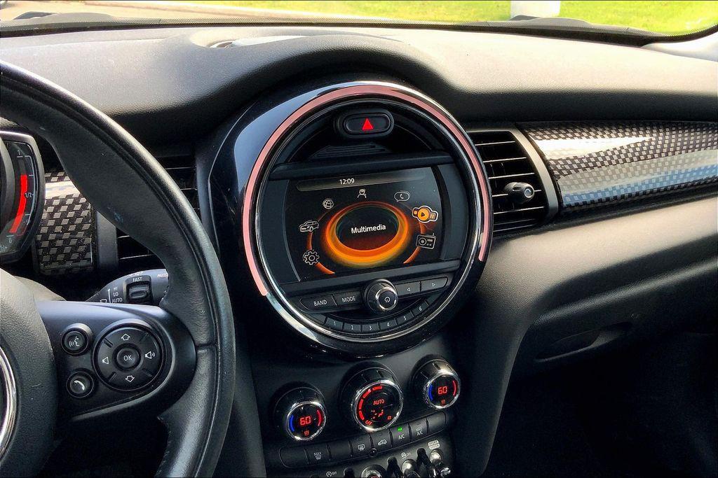 used 2018 MINI Hardtop car, priced at $18,495