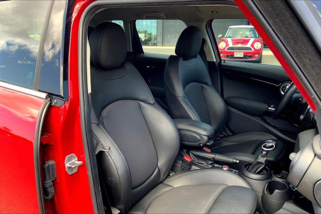 used 2018 MINI Hardtop car, priced at $18,495