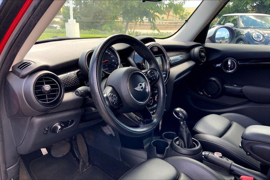 used 2018 MINI Hardtop car, priced at $18,495