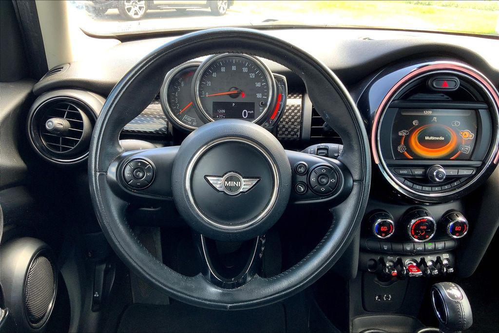 used 2018 MINI Hardtop car, priced at $18,495