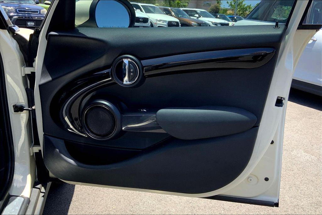 used 2021 MINI Hardtop car, priced at $22,495