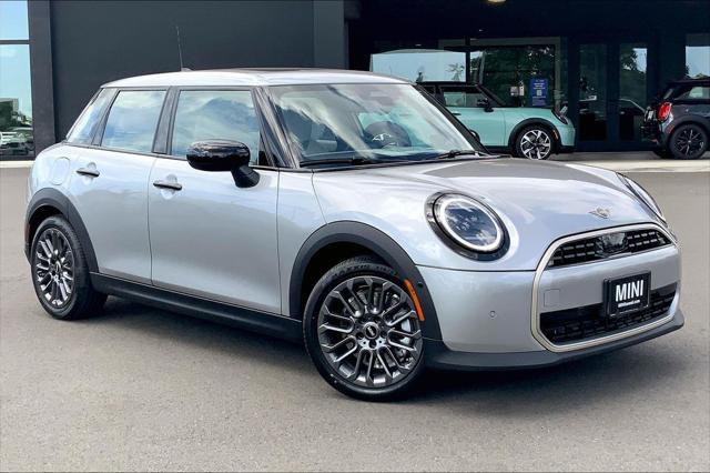 new 2025 MINI Hardtop car, priced at $33,345