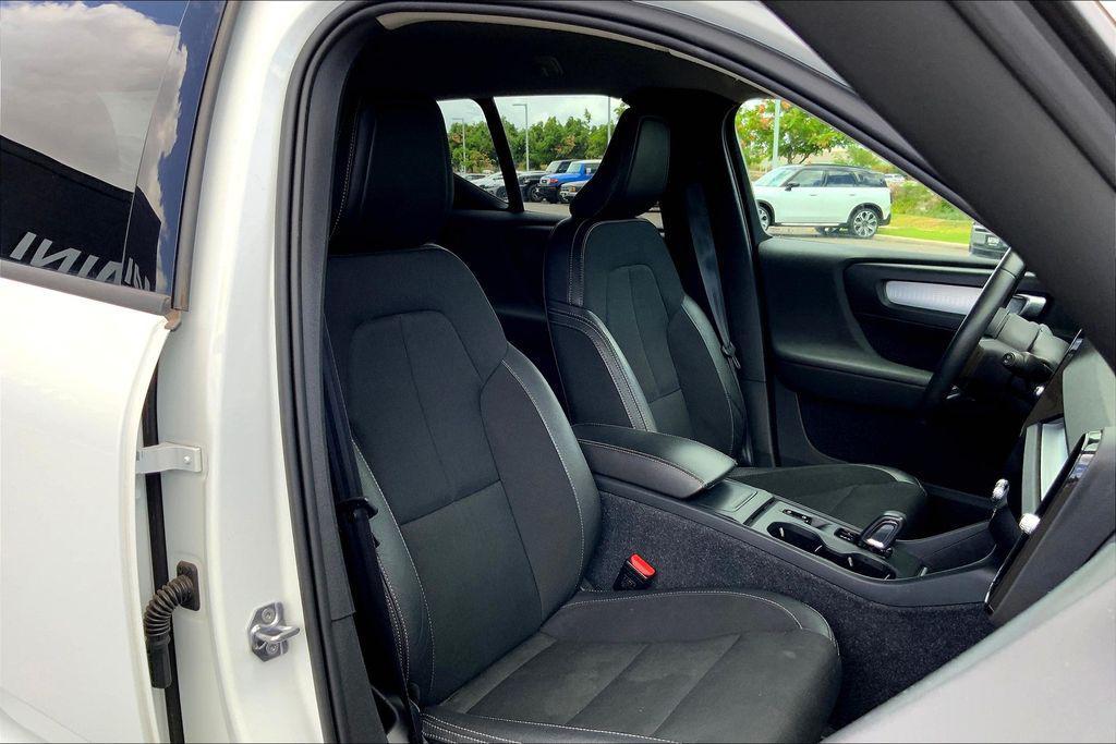 used 2020 Volvo XC40 car, priced at $23,495