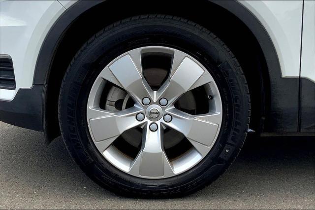 used 2020 Volvo XC40 car, priced at $23,495