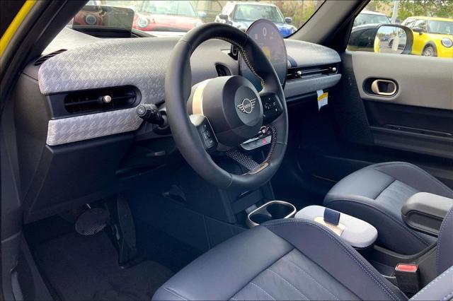 new 2025 MINI Hardtop car, priced at $37,075